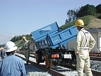 3転ダンプの実演